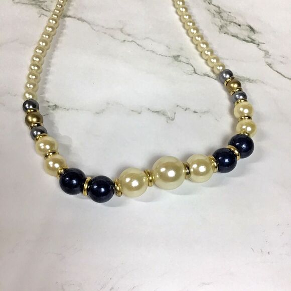 Vintage 23" Beaded Necklace Blue Faux Pearls Graduated Chunky Gold Tone Spacers - Picture 2 of 6